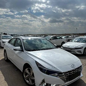 Hyundai Elantra 2021