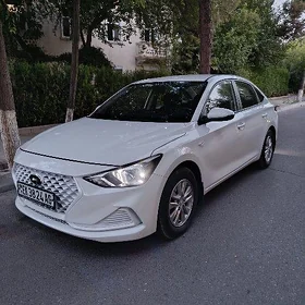 Hyundai Elantra 2021
