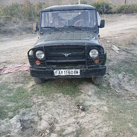 UAZ 469 2001