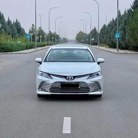 Toyota Camry 2020