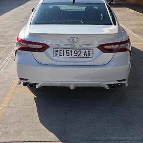 Toyota Camry 2020