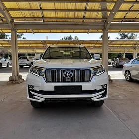 Toyota Land Cruiser Prado 2023