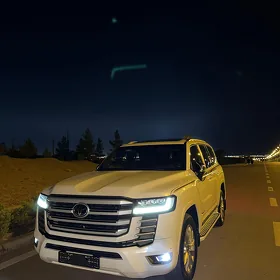 Toyota Land Cruiser 2023