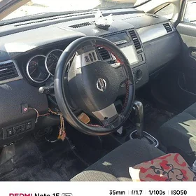 Nissan Versa 2011