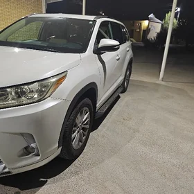 Toyota Highlander 2018