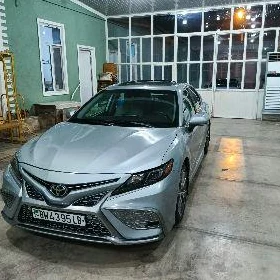 Toyota Camry 2021