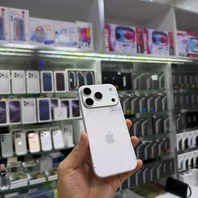 iPhone 17 pro. 100%