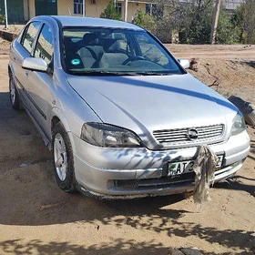 Opel Astra 2003