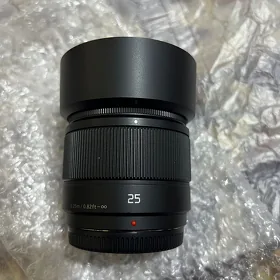 Panasonic Lumix 25 mm f.1.7