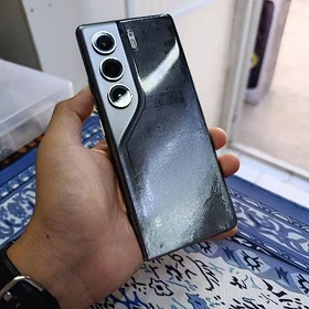 Tecno camon 40 pro 4g