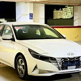 Hyundai Elantra 2022