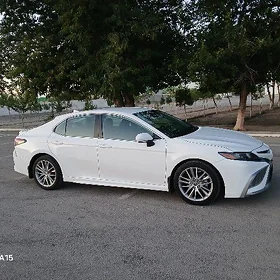 Toyota Camry 2022