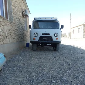 UAZ 452 1983