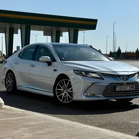Toyota Camry 2022