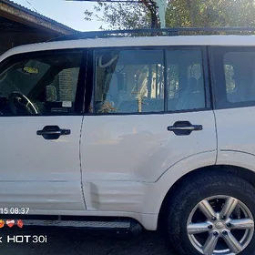 Mitsubishi Montero Sport 2001