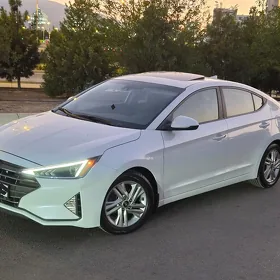 Hyundai Elantra 2020