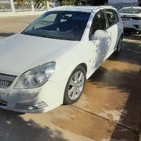 Opel Signum 2005