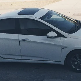 Hyundai Accent 2012