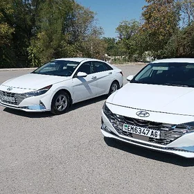 Hyundai Elantra 2021
