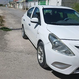 Nissan Sunny 2014