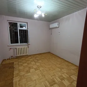 ЦЕНТР 2 КОМ 1 ЭТ 65 М²