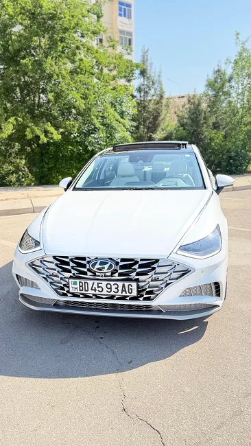 Hyundai Sonata 2021 - 1