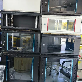 Rack Cabinet / Серверный шкаф