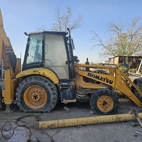 Komatsu WA600-8 2000
