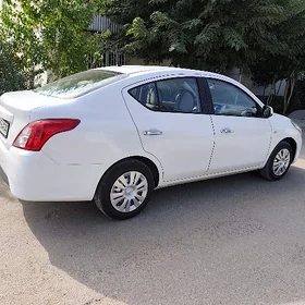 Nissan Sunny 2023
