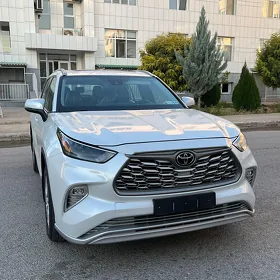 Toyota Highlander 2022