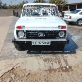 Lada Niva 2004