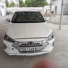 Hyundai Elantra 2021