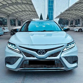 Toyota Camry 2024