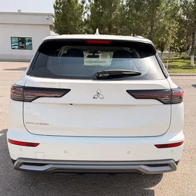 Mitsubishi Outlander 2026