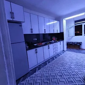 Ереванский 4/4 этаж 4 ком