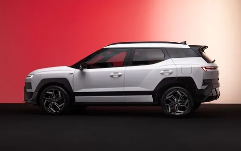 Младший брат Kona подрос: Hyundai показал новый кроссовер Bayon в стиле Tucson