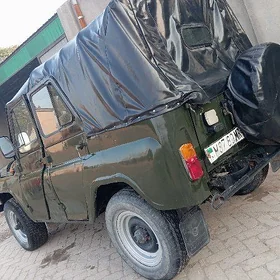 UAZ 469 1985