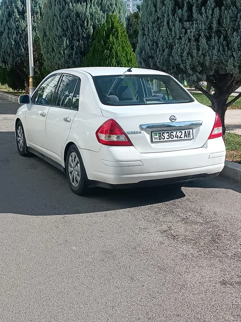 Nissan Versa 2009 - 1