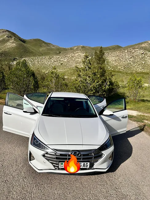 Hyundai Elantra 2020 - 1