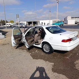 Toyota Camry 2000