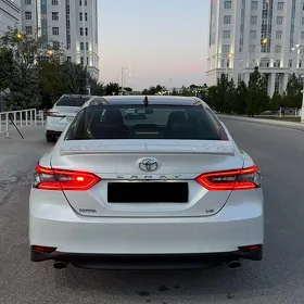 Toyota Camry 2023