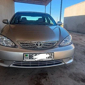 Toyota Camry 2004