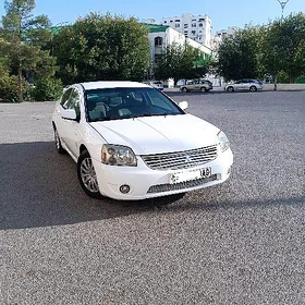Mitsubishi Galant 2011