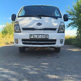Kia Bongo 2013