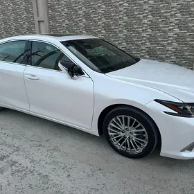 Lexus ES 350 2022