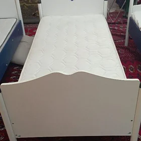 çagalar ùn krowatlar