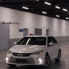 Toyota Camry 2017