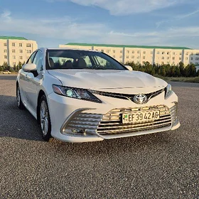 Toyota Camry 2023