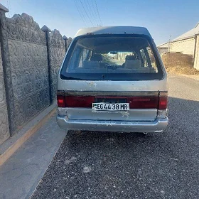 Toyota Town Ace 1990