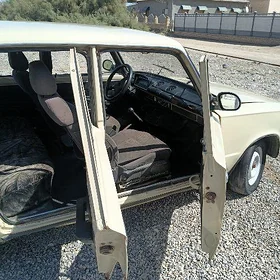 Lada 2104 1981